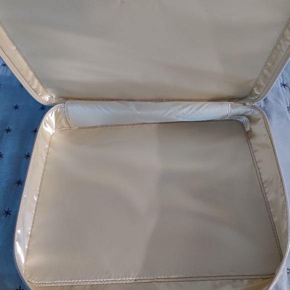 Lancome Train Case Travel Bag Makeup Large Square Gold Zipper NWOT - Picture 6 of 8